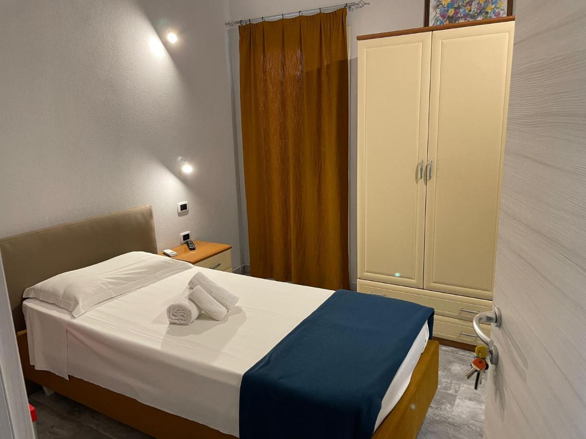 Casa Camere Pistis Assemini Dış mekan fotoğraf